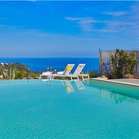 2 bedroom villa with infinity pool near Scopollo, sleeps 4